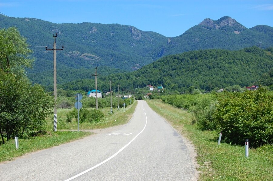 Анастасиевка. Село Анастасиевка Туапсинский район. Село Тарское Северная Осетия. Ангушт село Тарское. Гора два брата Анастасиевка.