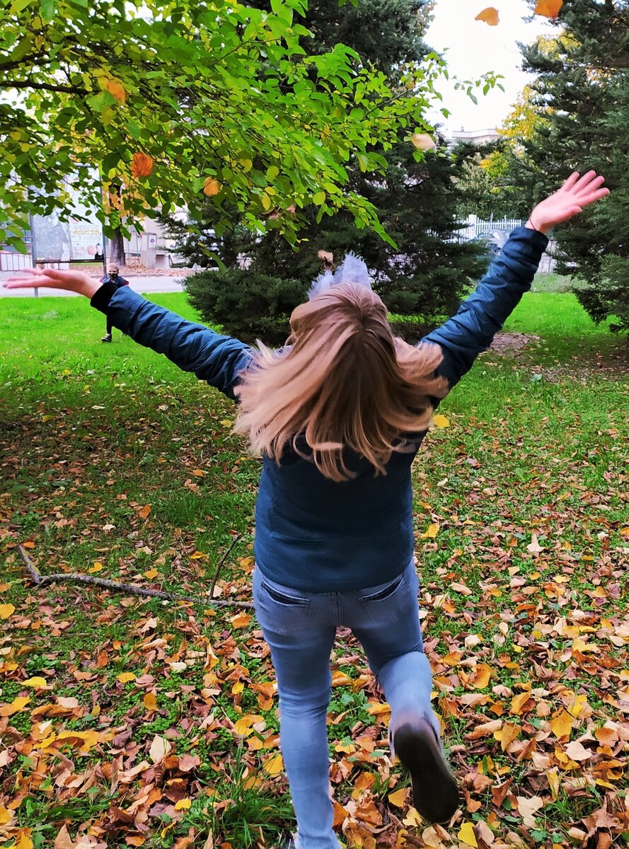 Женщина в парке, из архива автора.