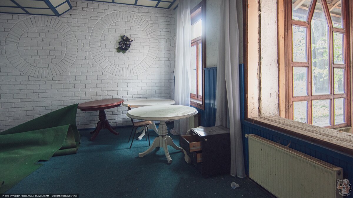 Restaurant abandonat