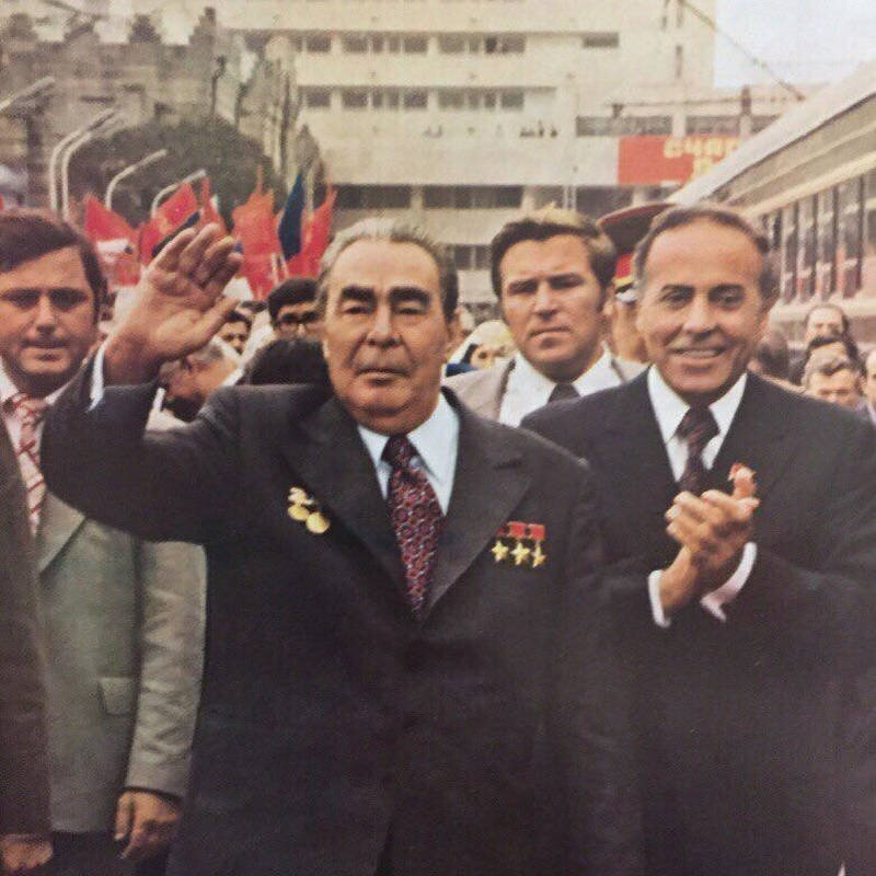 Визит Л.И.Брежнева в Баку: по материалам брошюры 1978 года и личным ...
