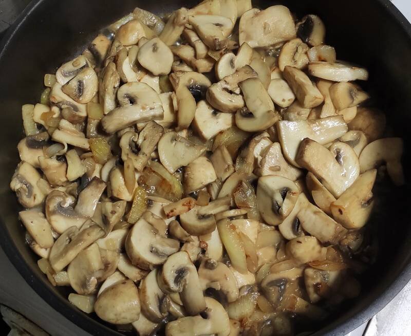 Свежие грибы на сковороде рецепт