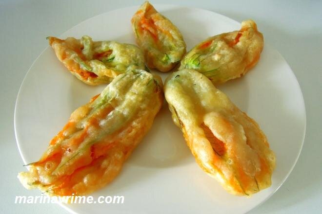 Цветки тыквы или кабачка (fiori di zucca, fiori di zucchine)