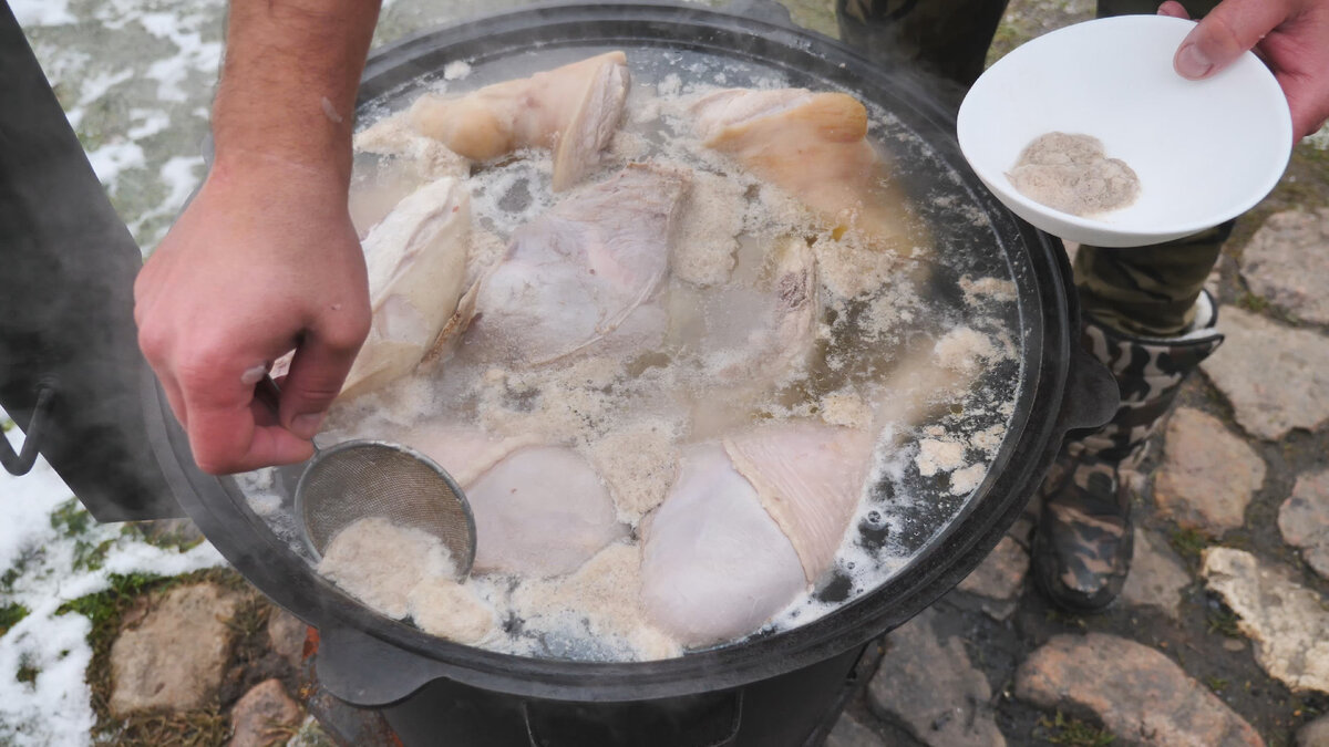 Деревенский холодец из четырех видов мяса. Такой холодец я готовлю каждый  новый год | СЕНЯ В ДЕЛЕ | Дзен