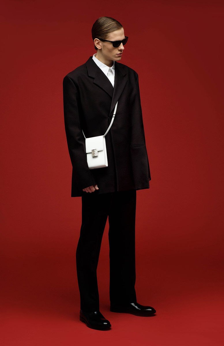 Источник: https://www.tsum.ru/