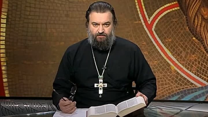ПРОТОИЕРЕЙ АНДРЕЙ ТКАЧЁВ. СКРИНШОТ КАДРА ВИДЕО / ТЕЛЕКАНАЛ ЦАРЬГРАД 