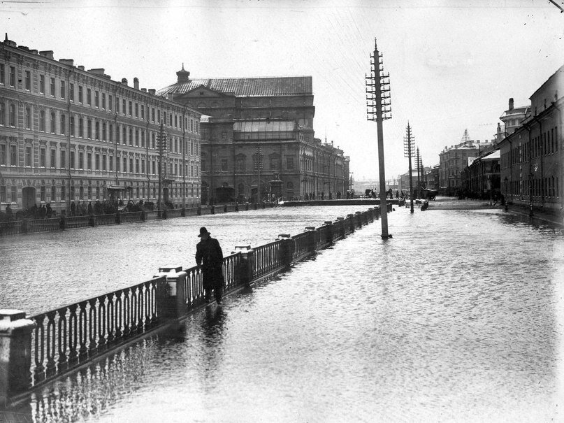 Наводнение. Санкт-Петербург, Крюков канал. 1903 год. Фотограф Карл Булла