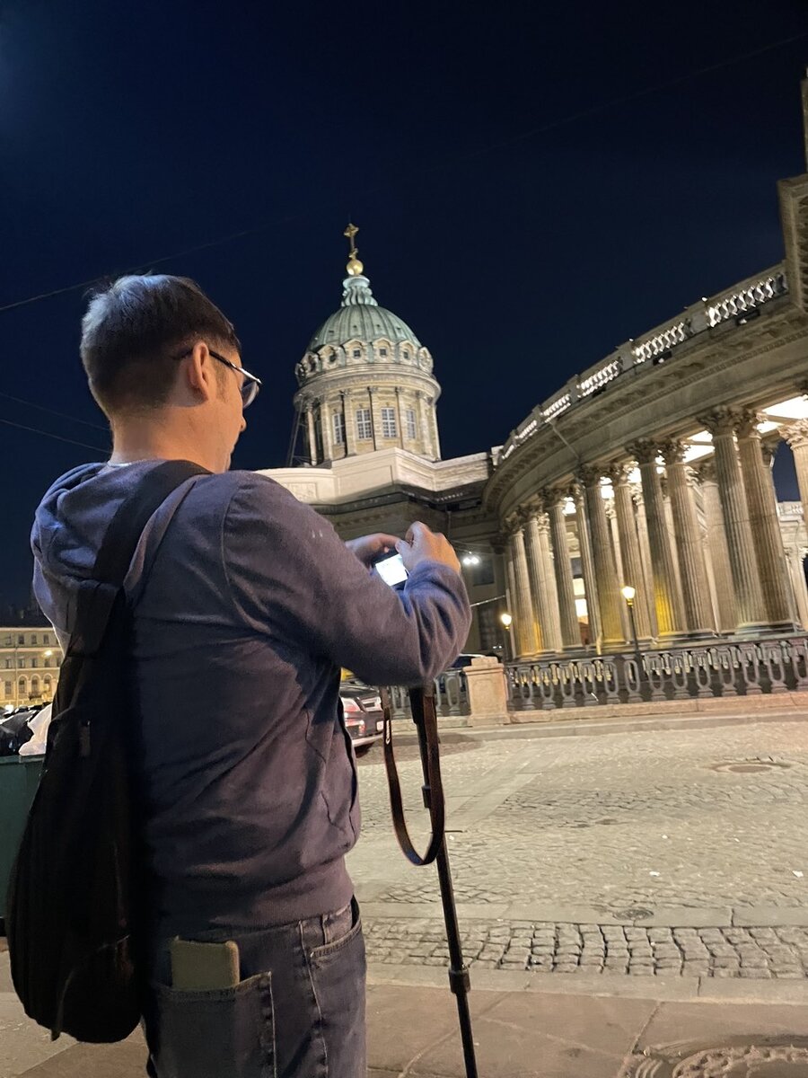 С собой для устойчивости взял недавно приобретенный по объявлению монопод