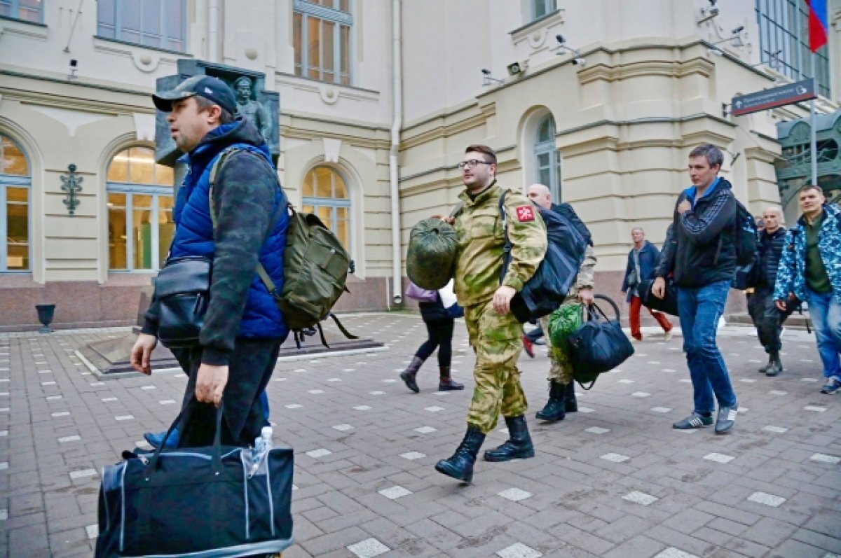    Власти Петербурга высказались относительно новой волны мобилизации