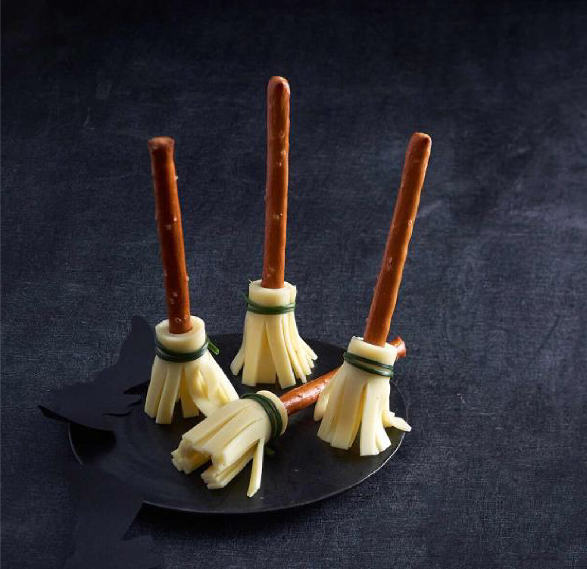 Интересно, на что это они намекают?