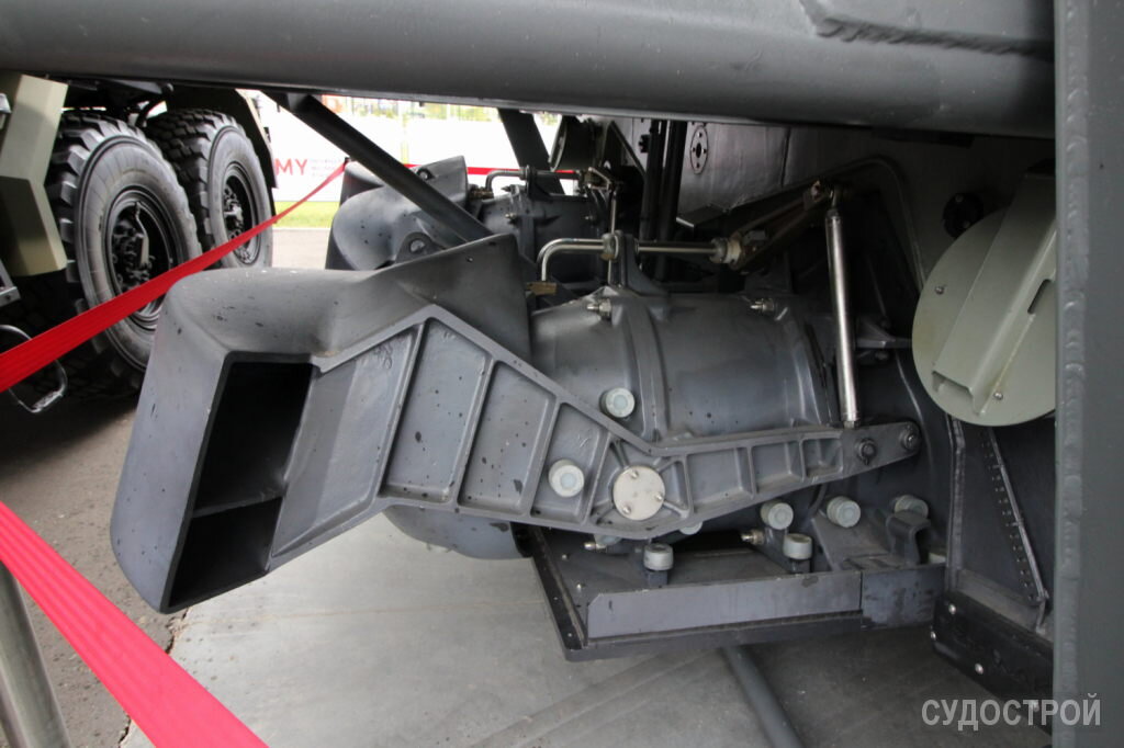 Водомётный движитель десантно-штурмового катера БК-16