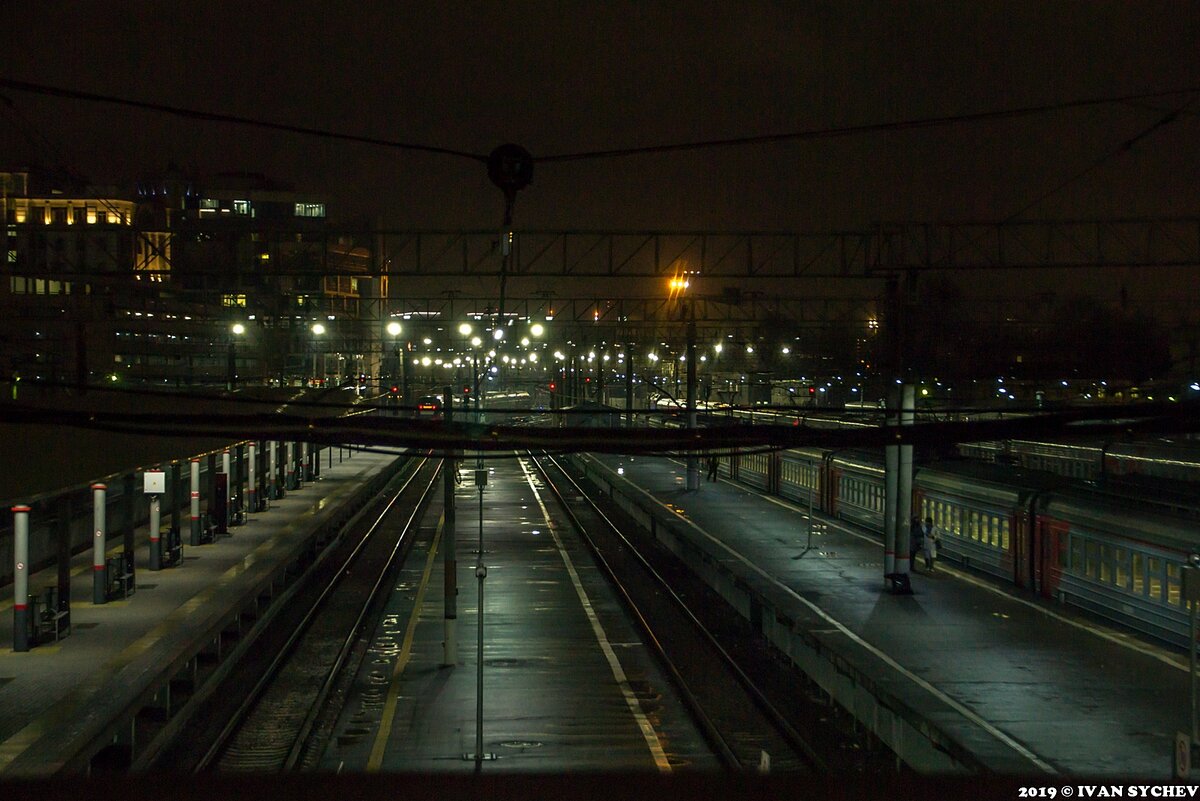 Вокзал в москве ночное