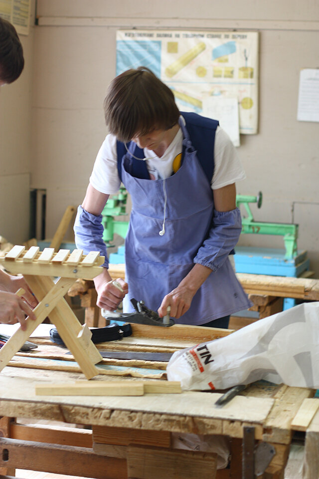 Ученики Петра Князева любят  изготавливать полезные вещи