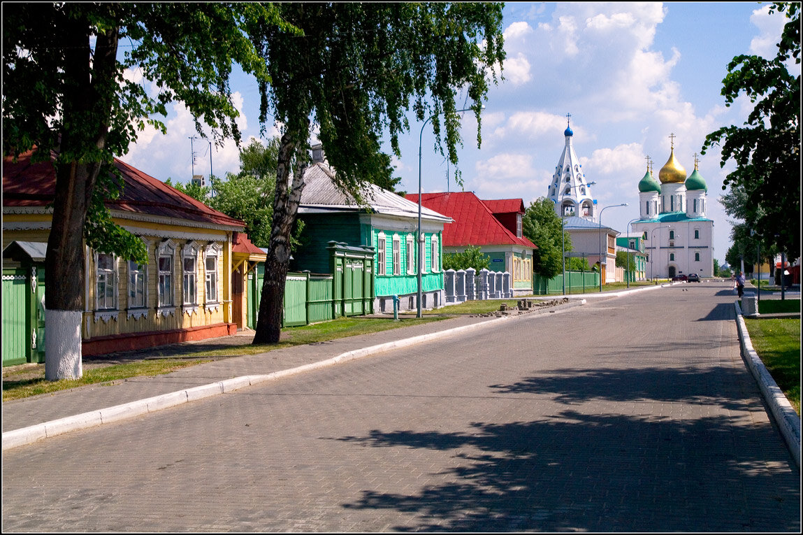 Маленькие города центральной россии. Суздаль Центральная улица. Коломна центр города. Коломна центр Коломенские улочки. Суздаль Главная улица.