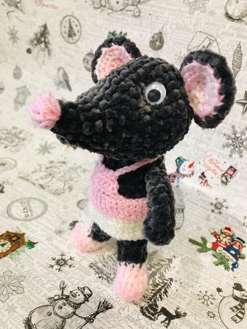 Крыса или мышь символ 2020 года. Моя выглядит так)))