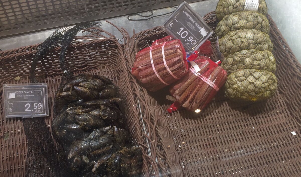 Фото: Piano Piano (те же плюс "морские черенки" – cappalunga/cannolicchio)