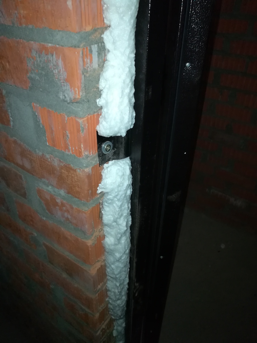 Фотки конечно г__но, но постараюсь их в будущем заменить. Снимал когда еще не было света.