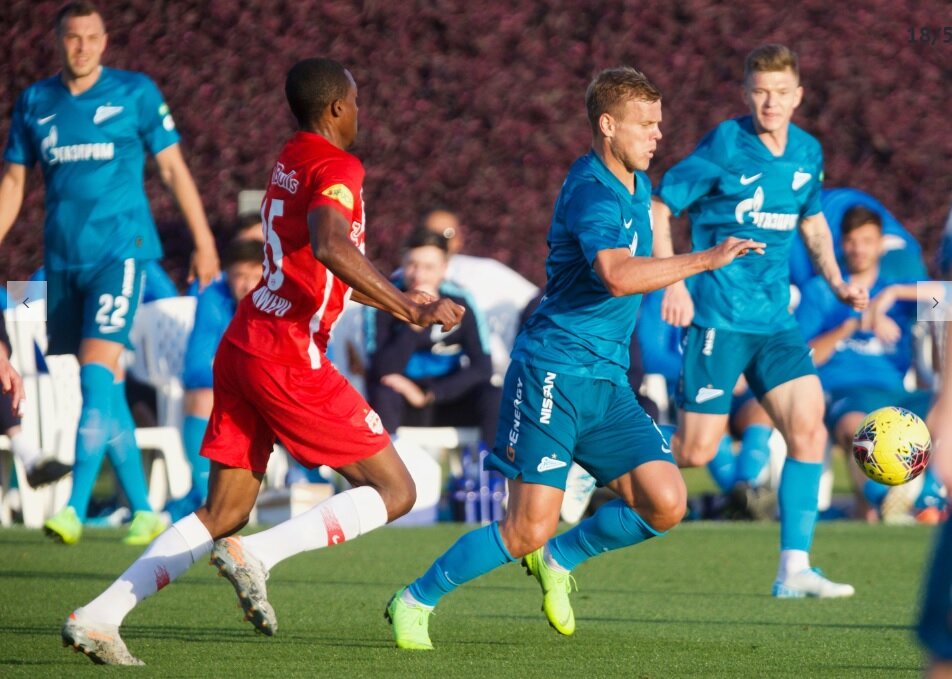 Возможно, матч с "Зальцбургом" стал последним для Александра Кокорина в "Зените". Фото Вячеслава Евдокимова/fc-zenit.ru