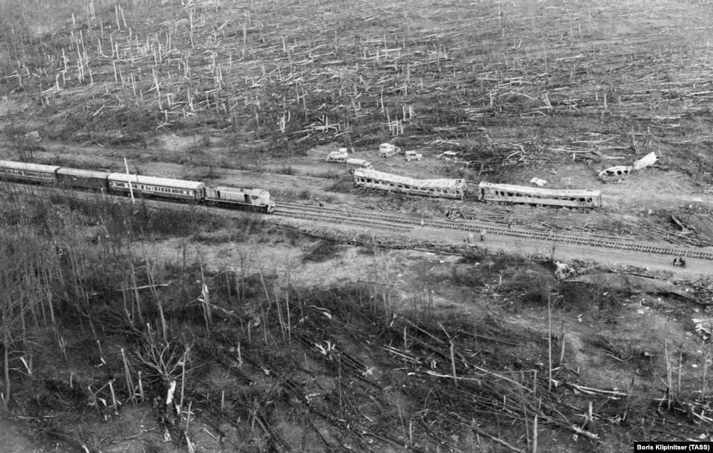 Старые дороги 500 лет. 4 Июня 1989 Железнодорожная катастрофа под Уфой. Железнодорожная катастрофа под Уфой 1989. Перегон Аша Улу Теляк 1989. Улу Теляк Железнодорожная катастрофа.