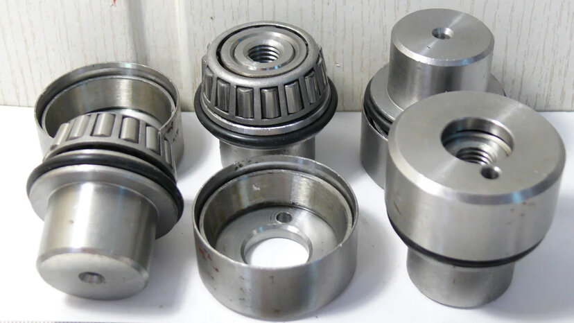 Фото 2: Шкворни на подшипниках (Источник: Яндекс.Картинки)