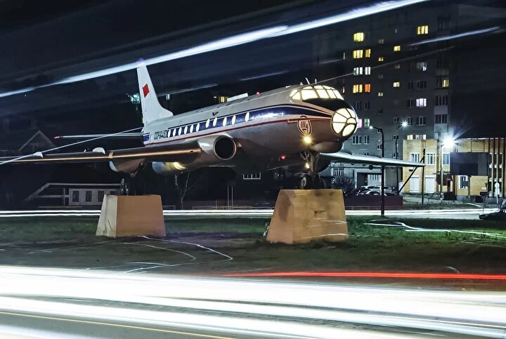 Памятник "ТУ-124" г.Кимры