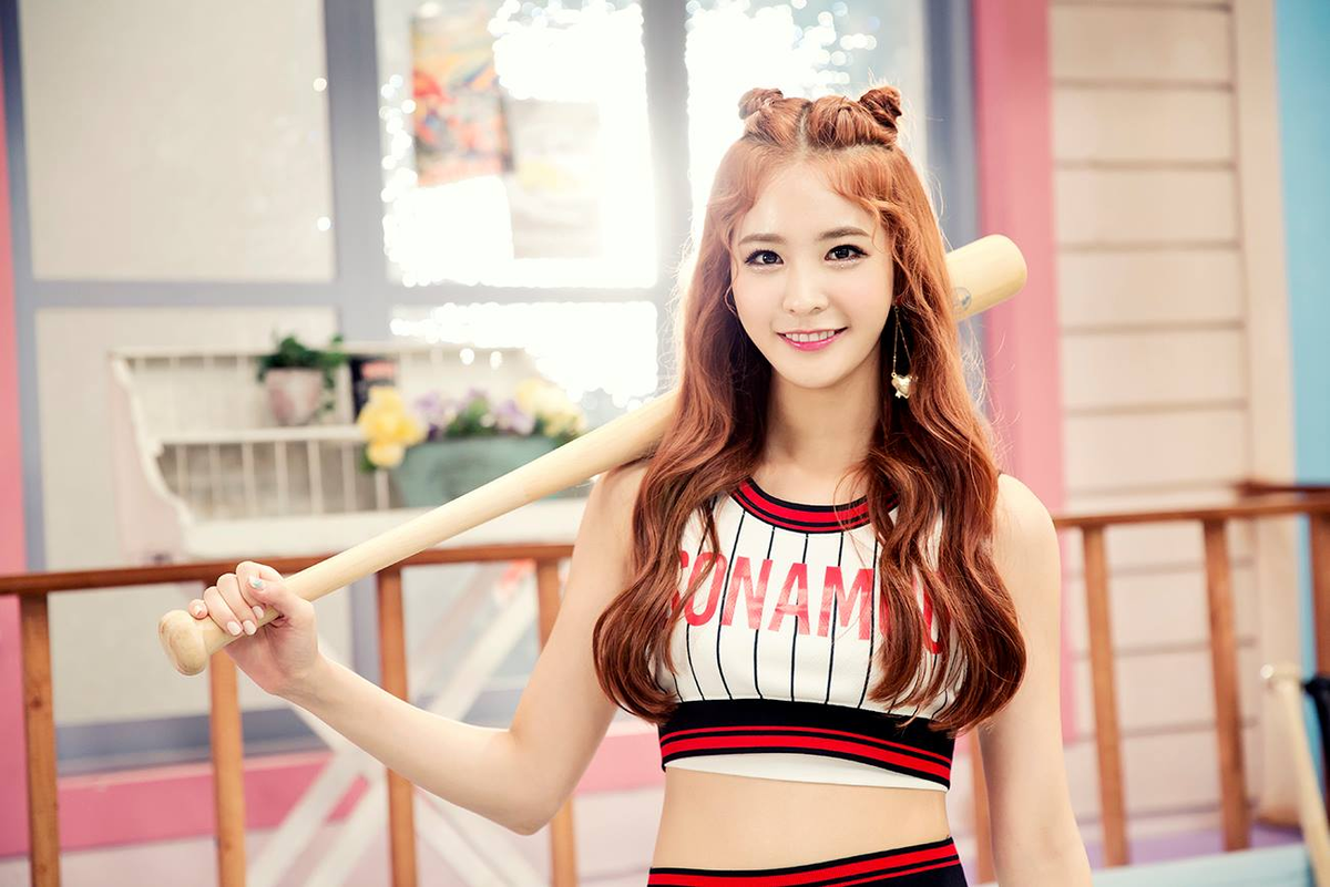 Нахён Nahyun. SONAMOO. Квон Шиа. SONAMOO корейская группа.