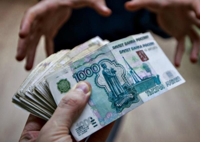 https://smolnarod.ru/sn/korrupciya-v-rossii-rastet-srednyaya-summa-vzyatki-451-tysyacha-rublej/