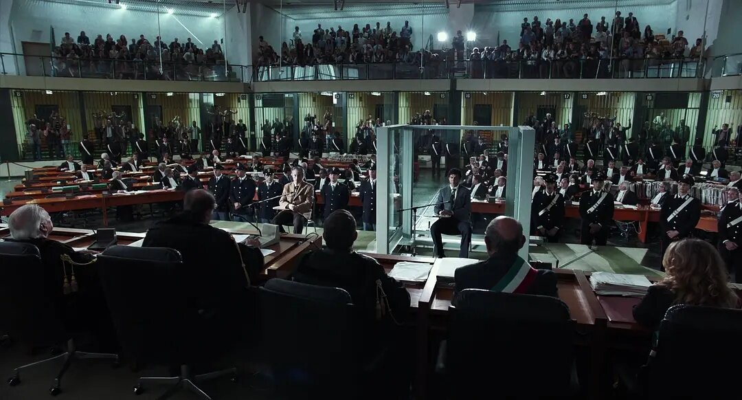 Кадр из фильма "Предатель", 2019 г.