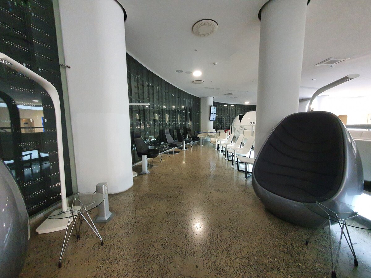 Бизнес-зал в аэропорту Курумоч, Самара. Сентябрь 2020 г.