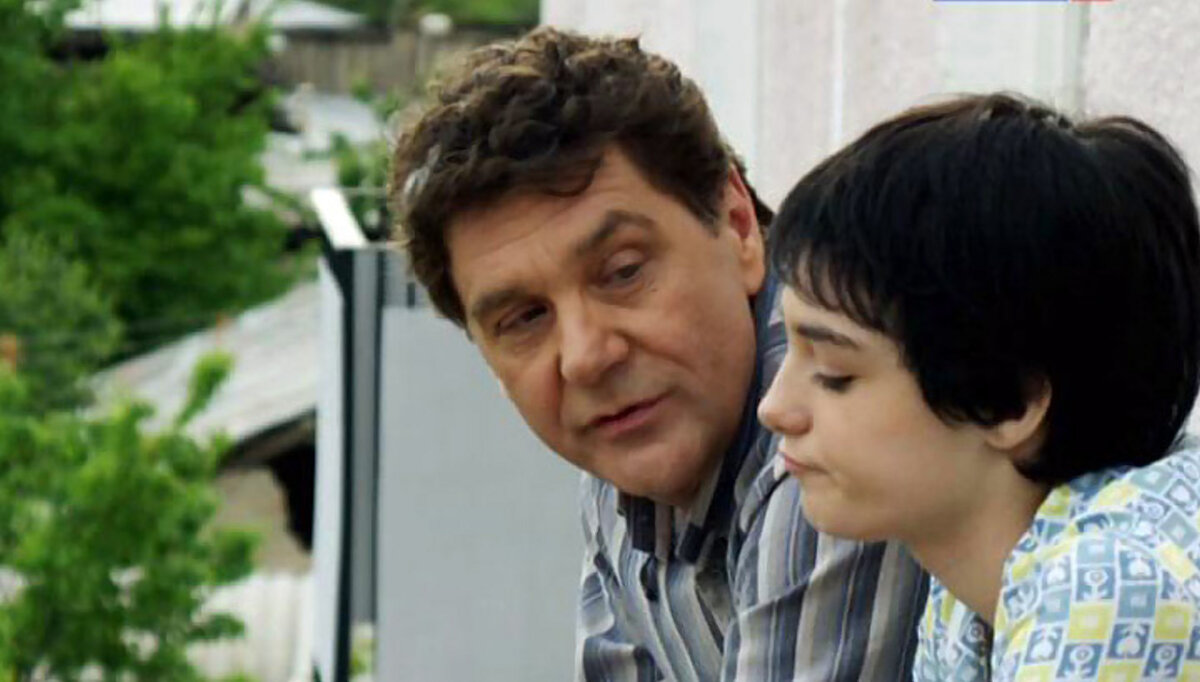 На солнечной стороне улицы сериал