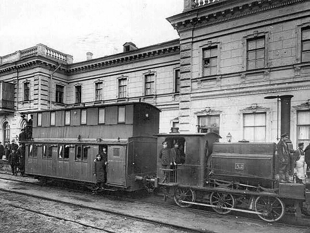 Электрички старый петергоф дачное. Электрички балтийский вокзал петергоф. Расписание электричек балтийский вокзал новый петергоф на сегодня. Петергоф станция электрички. Вокзал петергоф поезд.