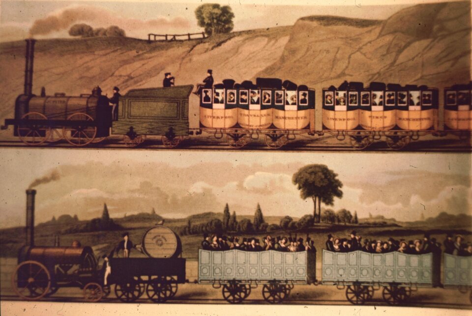 Первой железной дорогой соединили. Первая железная дорога Ливерпуль Манчестер. Железная дорога Манчестер Ливерпуль 1830. Поезд Манчестер Ливерпуль 19 век. Первая паровая железная дорога Ливерпуль - Манчестер.