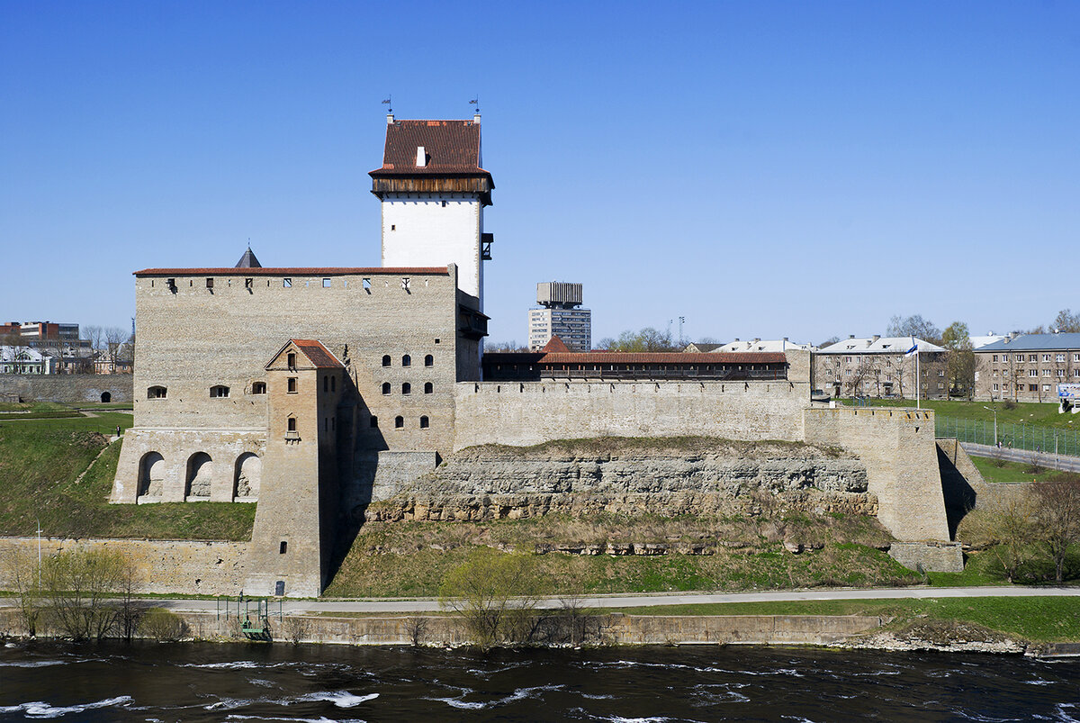 Нарвский замок. Фото автора