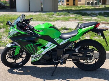 Kawasaki ninja 300