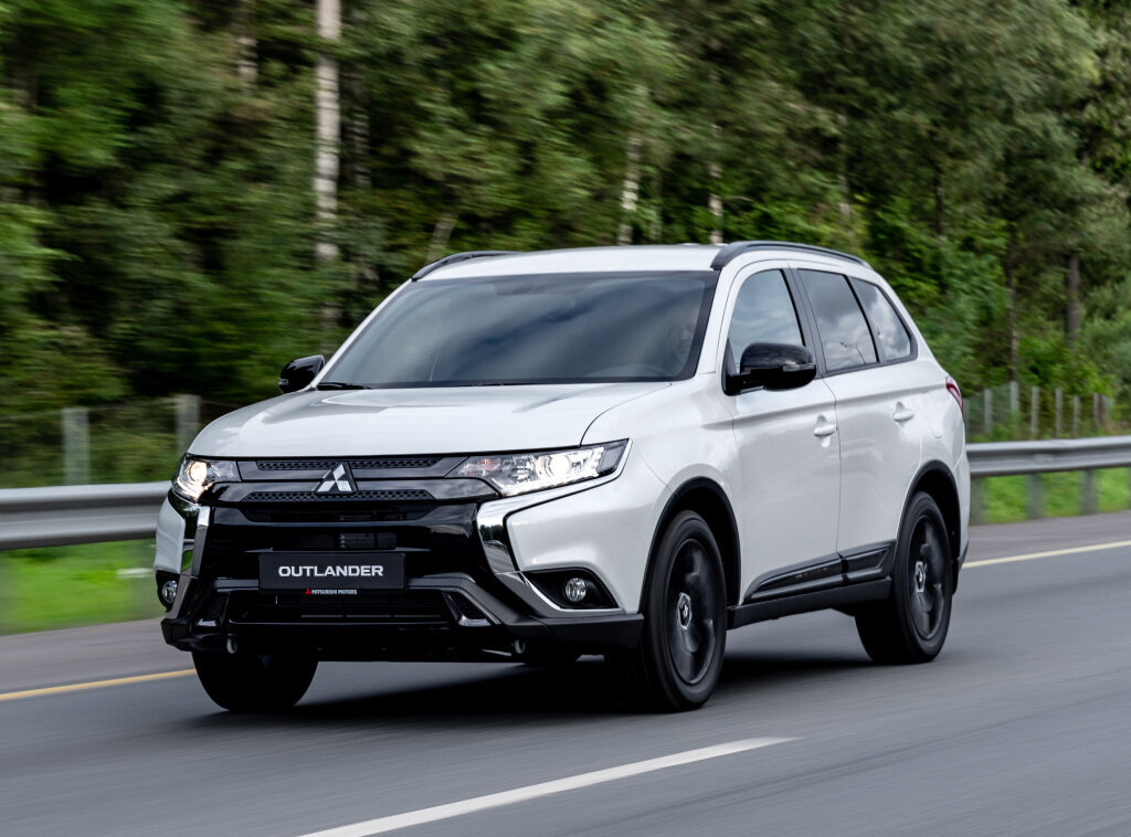 Новый mitsubishi. Митсубиси оутландер2021. Mitsubishi Outlander 2021. Митсубиши Аутлендер 2021. Новый Mitsubishi Outlander 2021.