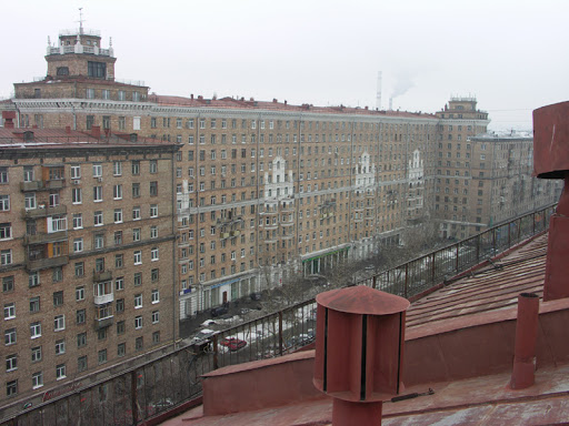 Сталинские дома возле станции метро "Автозаводская (50-е годы XX века)