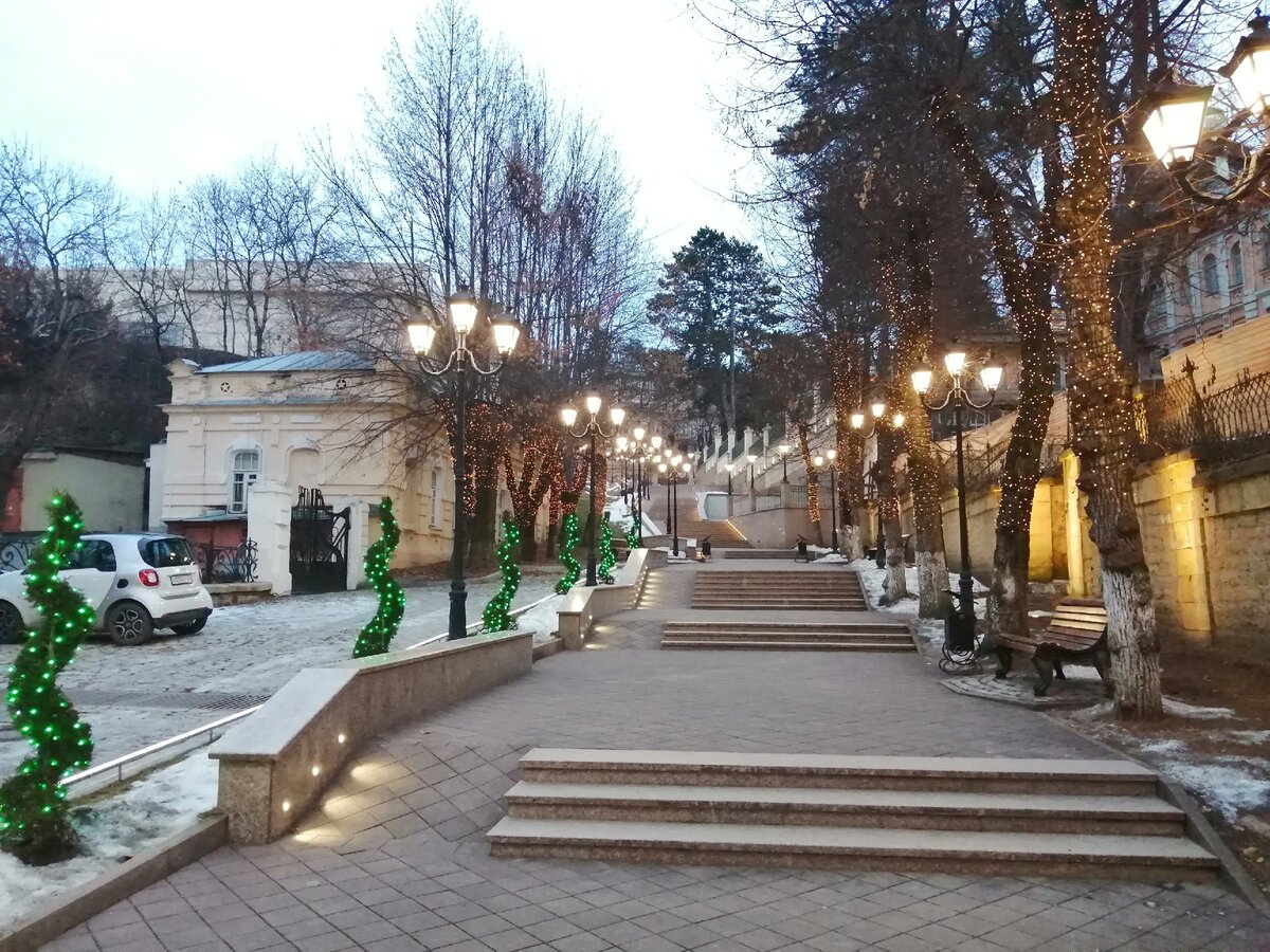 На улицах города