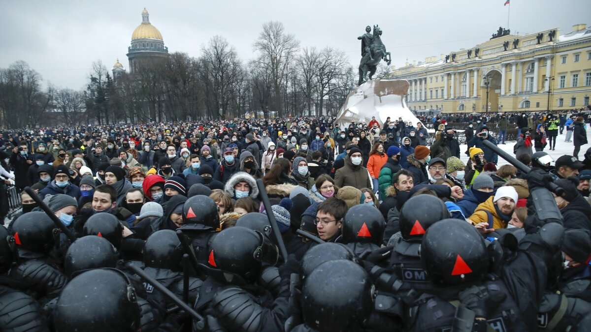 Тихая стадия протеста. Митинг. Митинг 2021. Протесты в России 2021. Митинг против Навального.