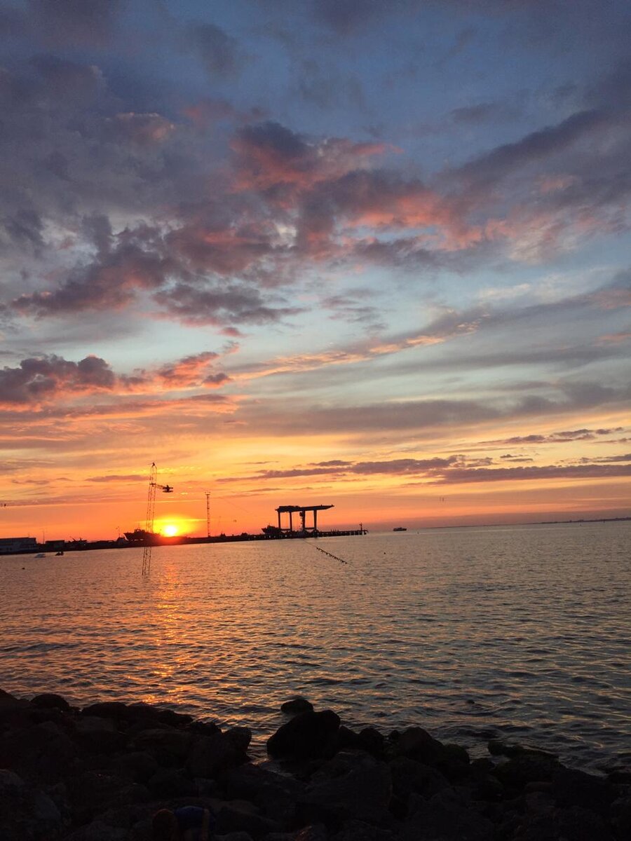 еще один закат в Анапе. Фото автора.