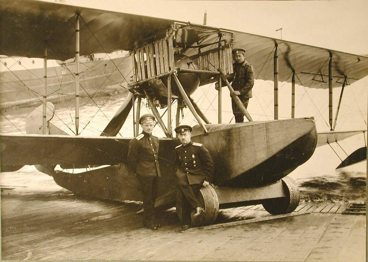 История мировой авиации. Гидросамолет м-5, 1915. Самолет Григоровича м-9. Гидросамолет м-9 Григоровича. Летающая лодка м-9 Григоровича.