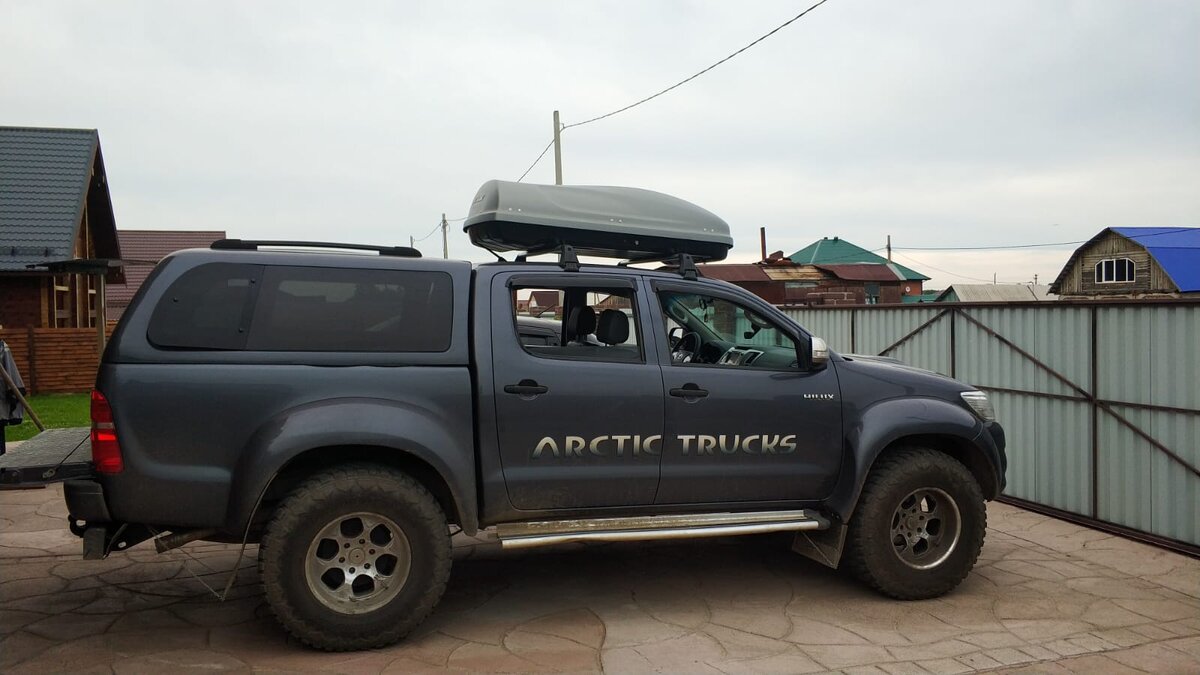 Мой автомобиль при покупке: установлен стеклопластиковый американский кунг.