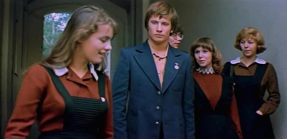 Фото из фильма школьный вальс