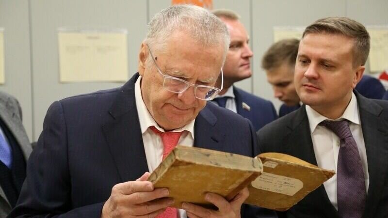     Вспомнили высказывания экс-лидера партии ЛДПР о Башкирии, в столице которой собираются назвать улицу его именем, о чем стало известно 16 нояря