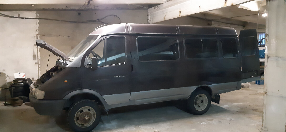 Нормальное состояние Газельки в гараже - готова к процедурам!