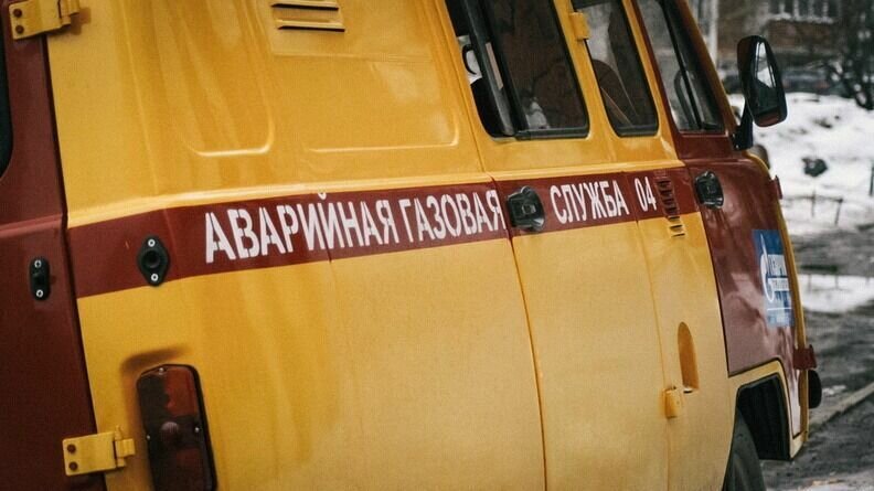     В доме №41 по улице Пархоменко в центре Волгограда вот уже третьи сутки нет газа. При этом газовики утверждают, что в некоторых квартирах есть нарушения не только в плане установки вытяжек, но и в подключении газовых колонок.