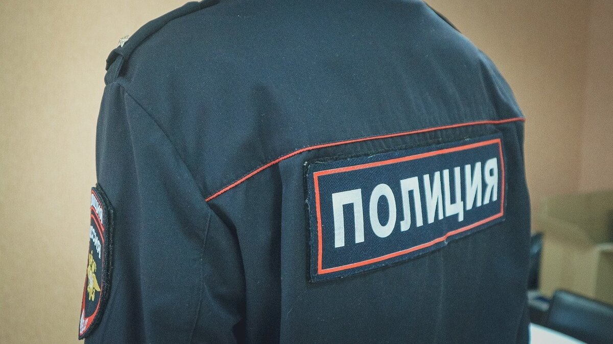     Предприниматель из ХМАО впал в кому, попробовав водку для своего магазина. Он купил её в Тюмени.