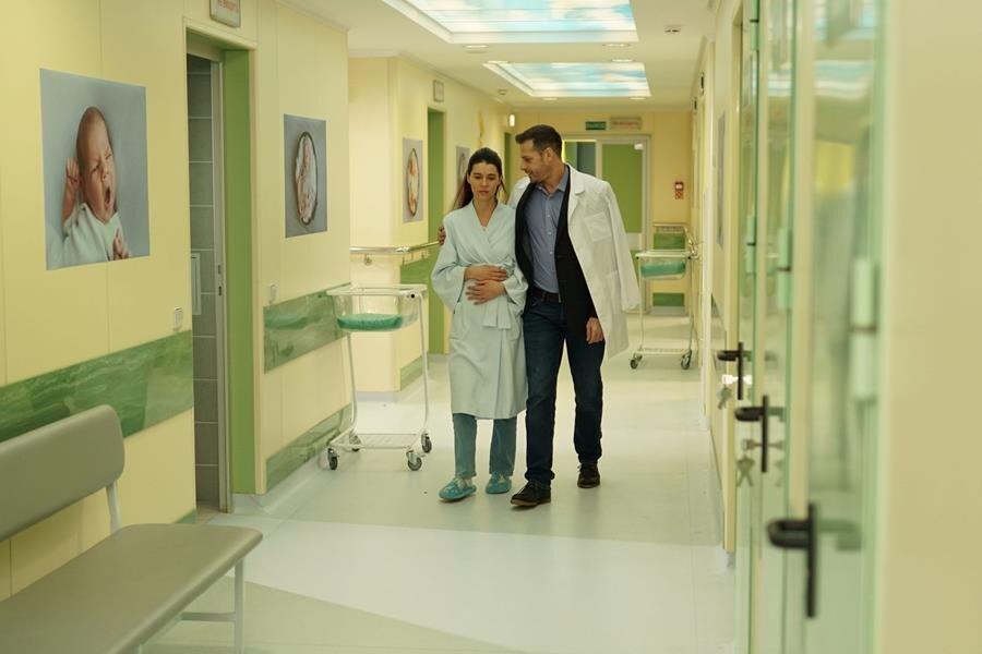кадр из сериала Без права на любовь (2023) 