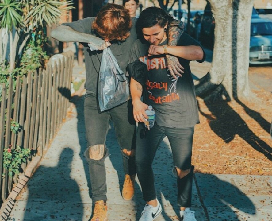 Оливер Сайкс и Сони Мур(Skrillex)