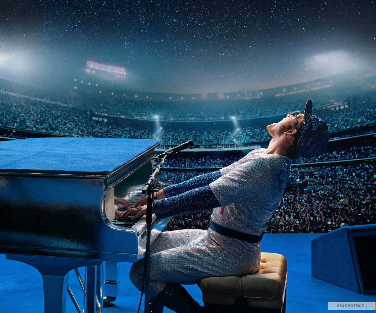 Кадр из фильма "Рокетмен". Источник: www.kinopoisk.ru 