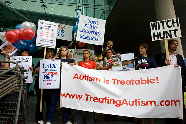 Сторонники Эндрю Уэйкфилда, 16 июля 2007 года