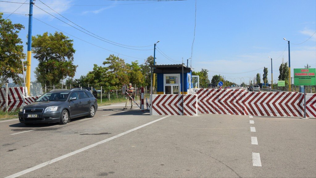 Так выглядит граница с Крымом с украинской стороны